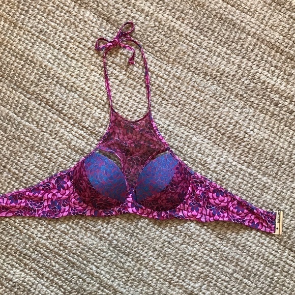 Andrea Iyamah Red and Blue Swim Top - Picture 6 of 10